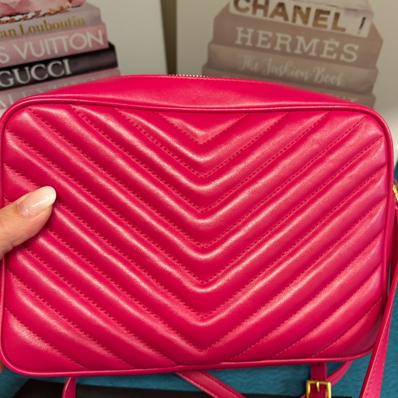 Bundle-Saint Laurent Pink Crossbody Chevron Leather Bag and Wallet - COA INLUDED - Picture 4 of 16